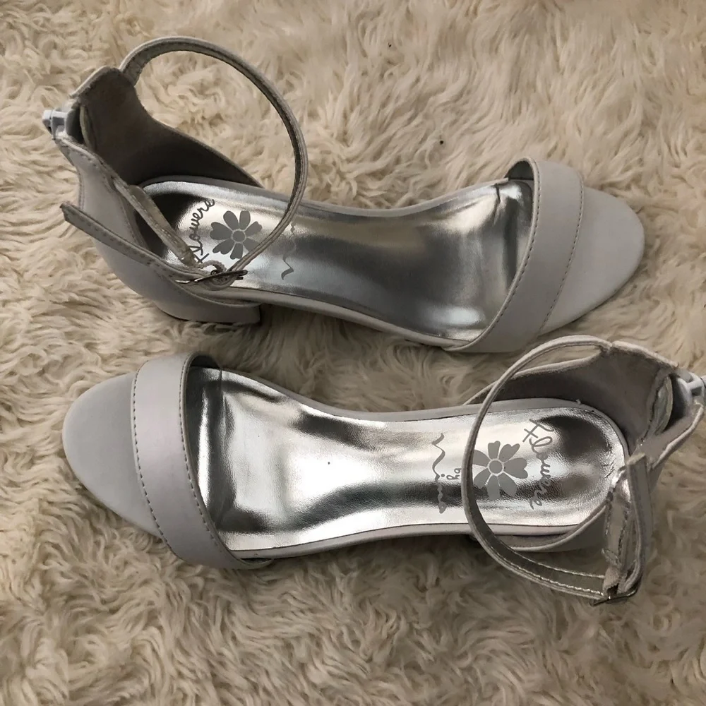 𝅺nina dress girl shoes